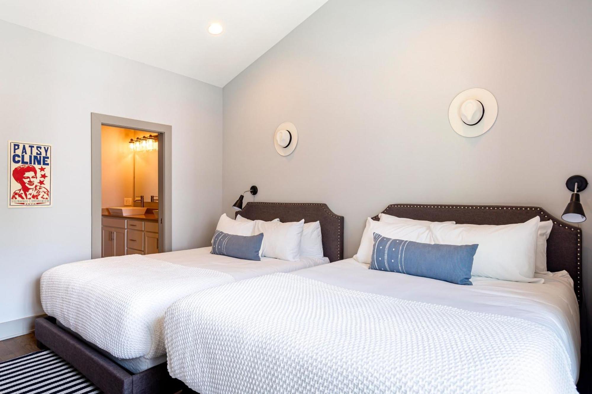 Waverly By Avantstay Nashville-Inspired Townhome W Luxury Kitchen Pool Table Buitenkant foto
