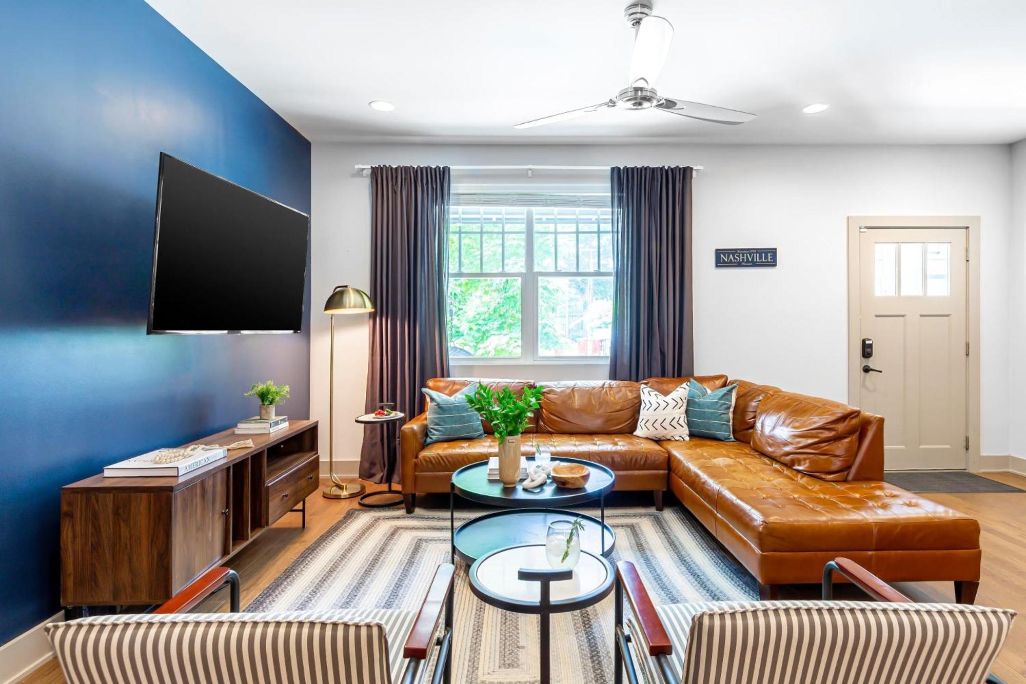 Waverly By Avantstay Nashville-Inspired Townhome W Luxury Kitchen Pool Table Buitenkant foto