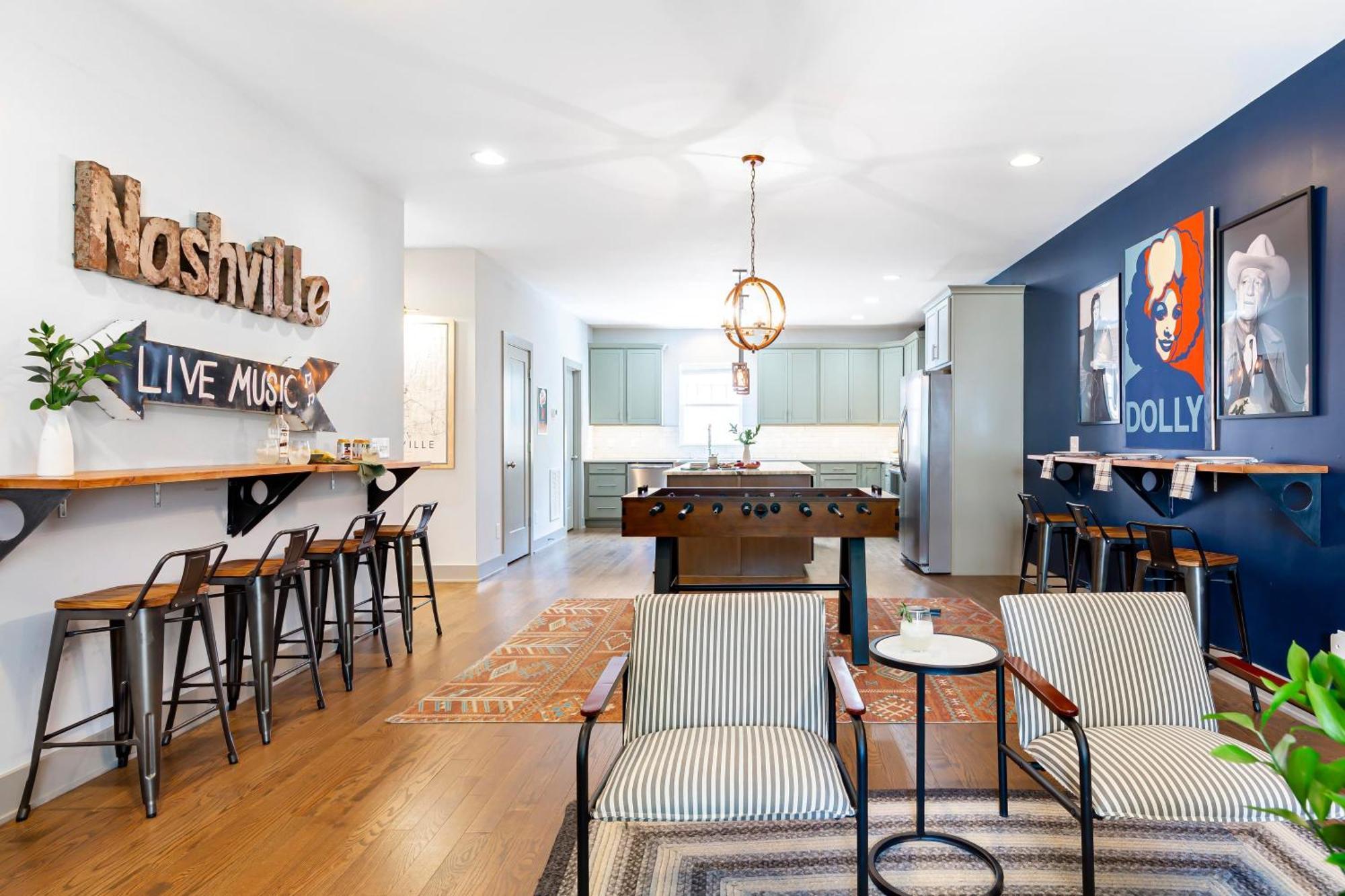 Waverly By Avantstay Nashville-Inspired Townhome W Luxury Kitchen Pool Table Buitenkant foto